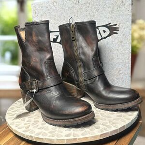 Freebird by Steven Carlito Boots Distressed Leather Ankle Mid-Calf Women’s Size